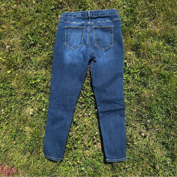 GAP Women's Dark Blue Skinny Jeans - Picture 2 of 7